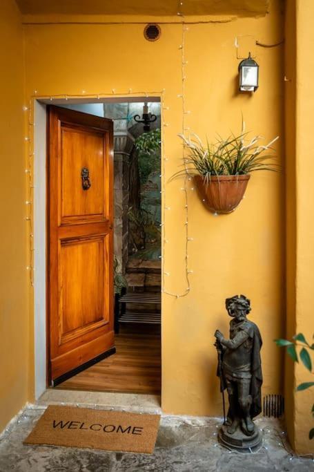 Monica Appartamento Con Giardino Al Ponte Vecchio Florença Exterior foto